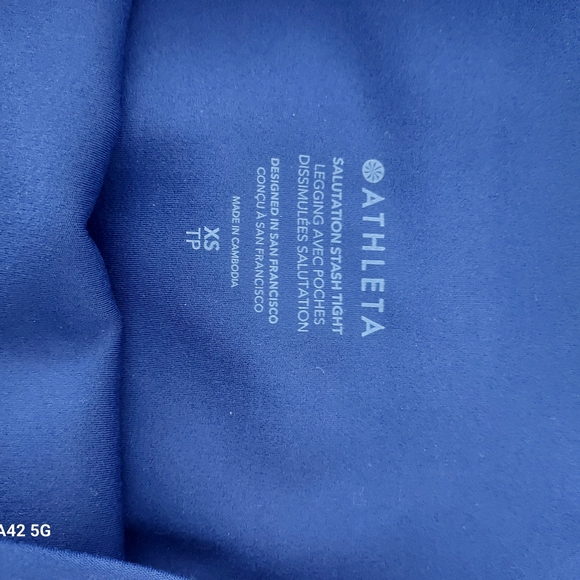 NWT Athleta Salutation Stash Tight, XS - Picture 8 of 9